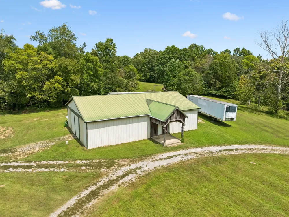 2300 Lee Rd Spring Hill, TN 37174