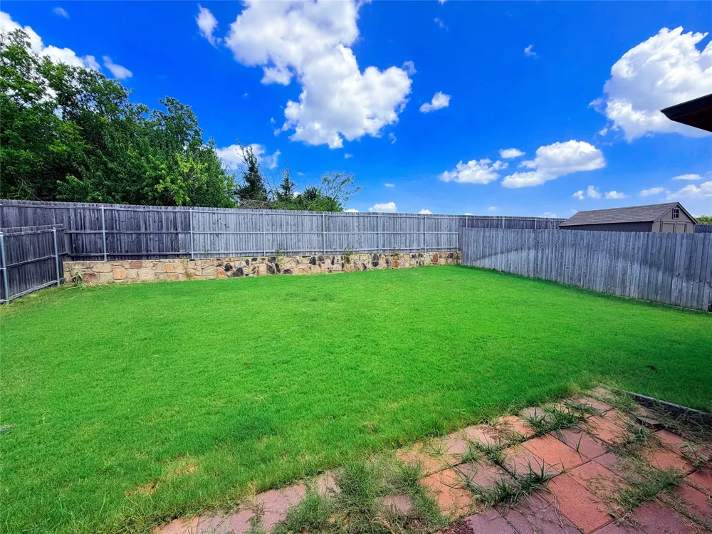 6423 Graceland Drive Greenville, TX 75402