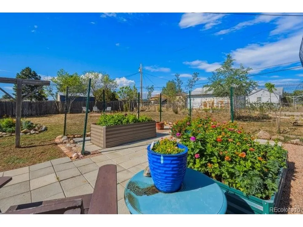 809 Montana Street #5 Walsenburg, CO 81089