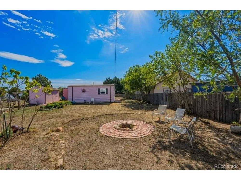 809 Montana Street #5 Walsenburg, CO 81089
