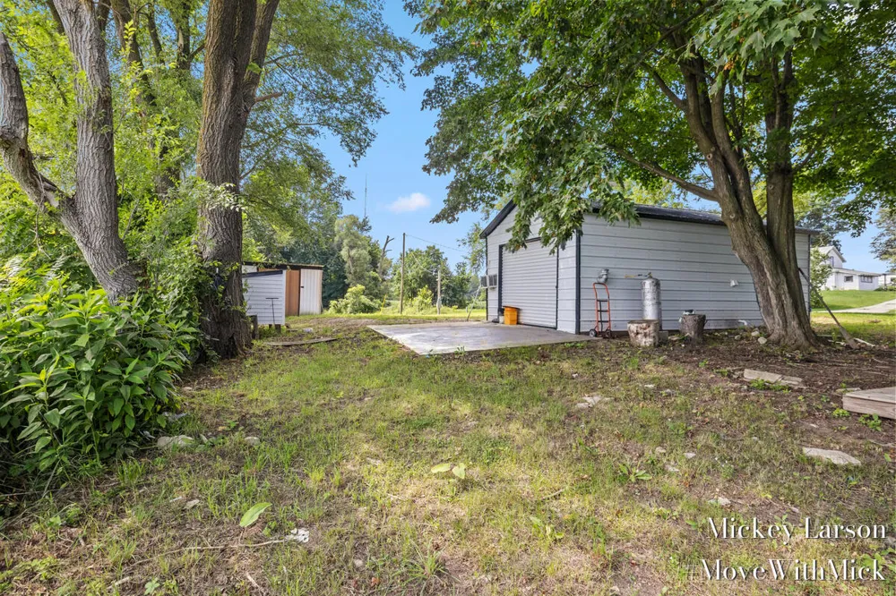12960 Alger Road Grant, MI 49327