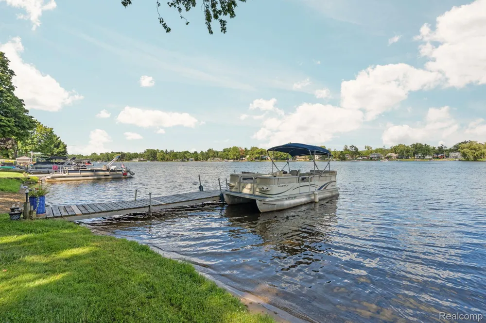 5958 Bullard Road Hartland Township, MI 48430