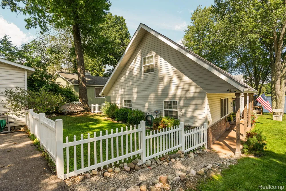 5958 Bullard Road Hartland Township, MI 48430