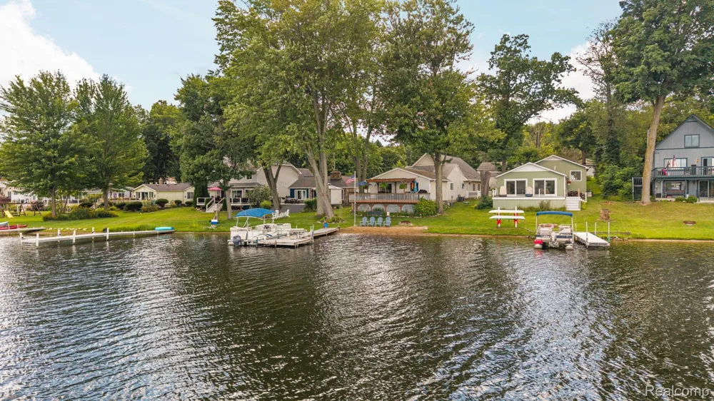5958 Bullard Road Hartland Township, MI 48430