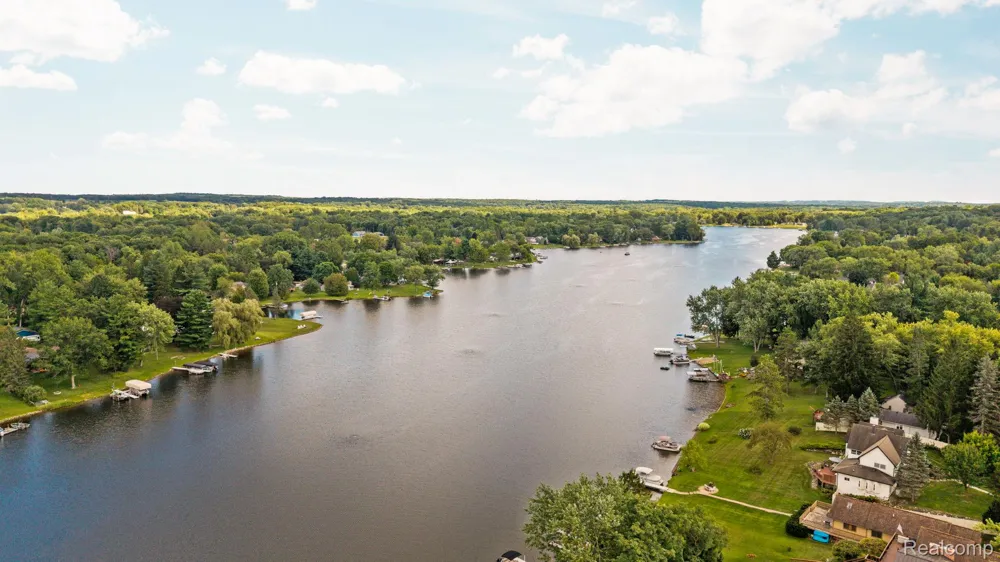 5958 Bullard Road Hartland Township, MI 48430