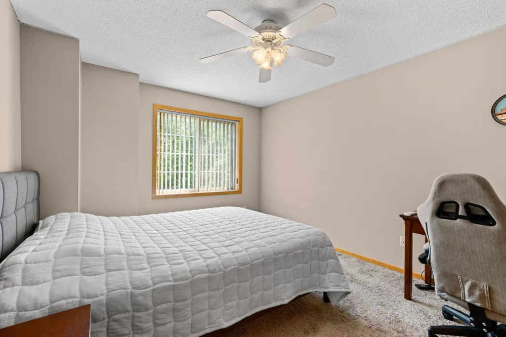 15309 Greenhaven Lane #109 Burnsville, MN 55306