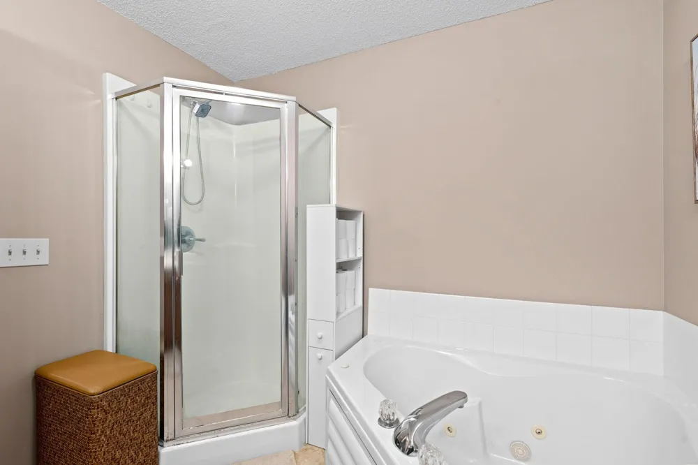 15309 Greenhaven Lane #109 Burnsville, MN 55306