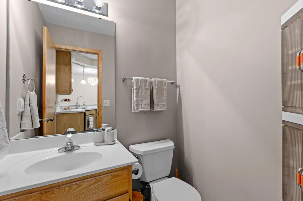 15309 Greenhaven Lane #109 Burnsville, MN 55306