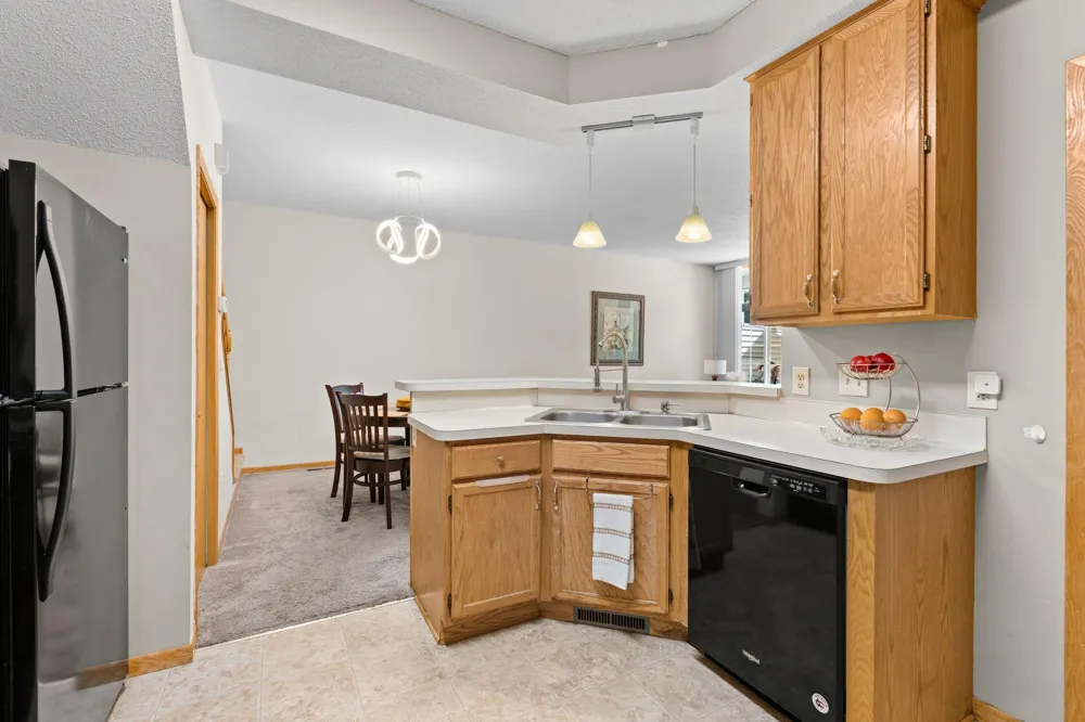 15309 Greenhaven Lane #109 Burnsville, MN 55306