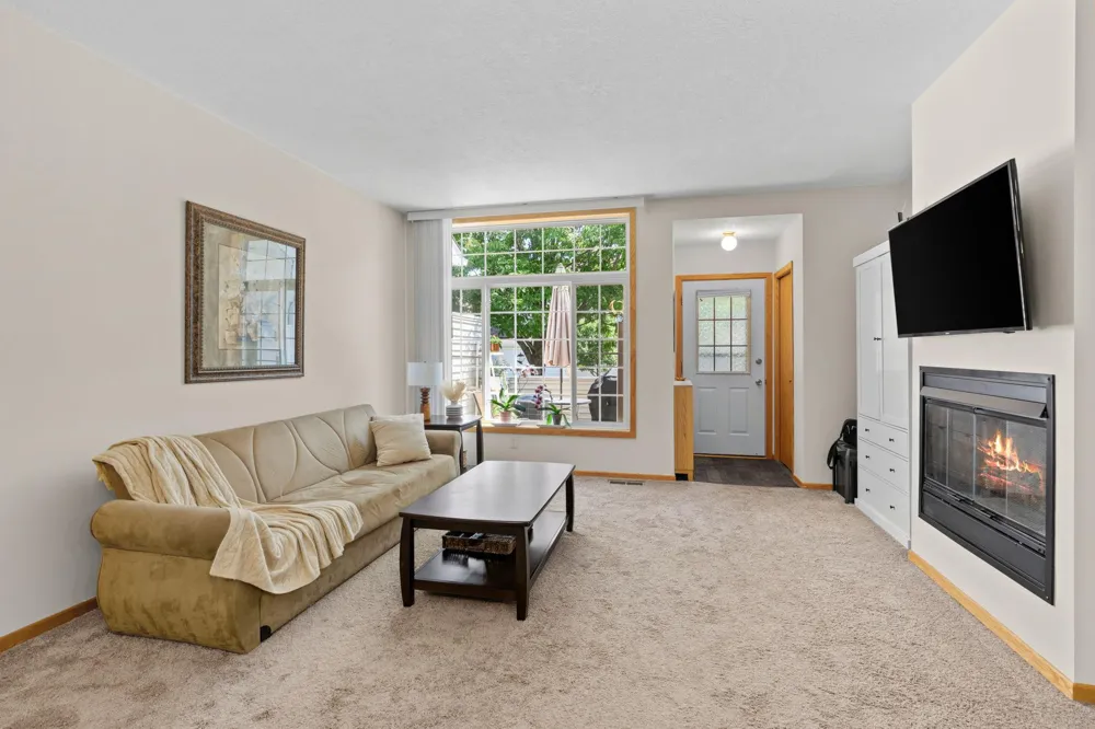 15309 Greenhaven Lane #109 Burnsville, MN 55306