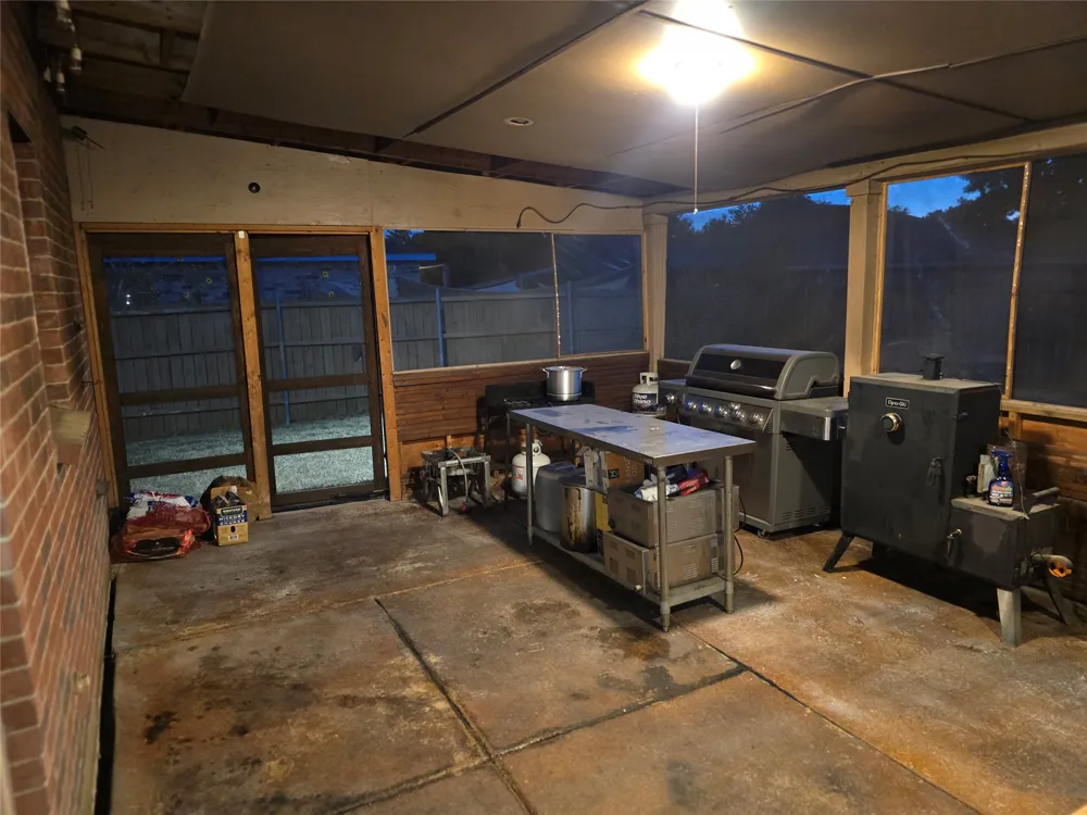 3813 Summer Hill Drive Balch Springs, TX 75180