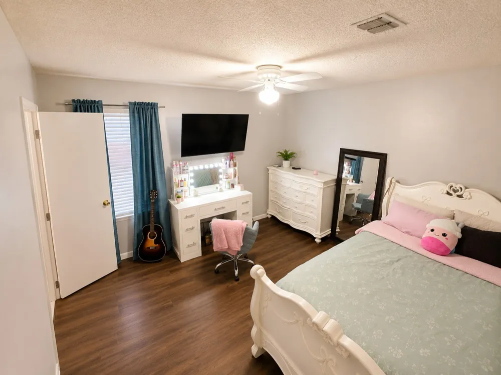 3813 Summer Hill Drive Balch Springs, TX 75180