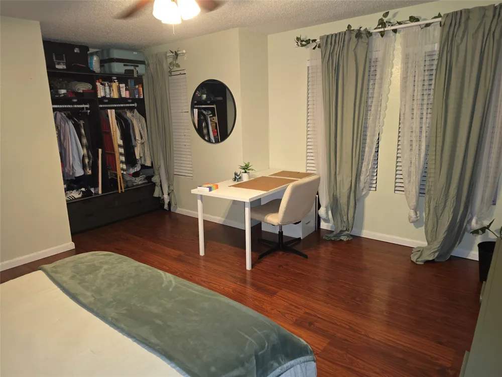 3813 Summer Hill Drive Balch Springs, TX 75180