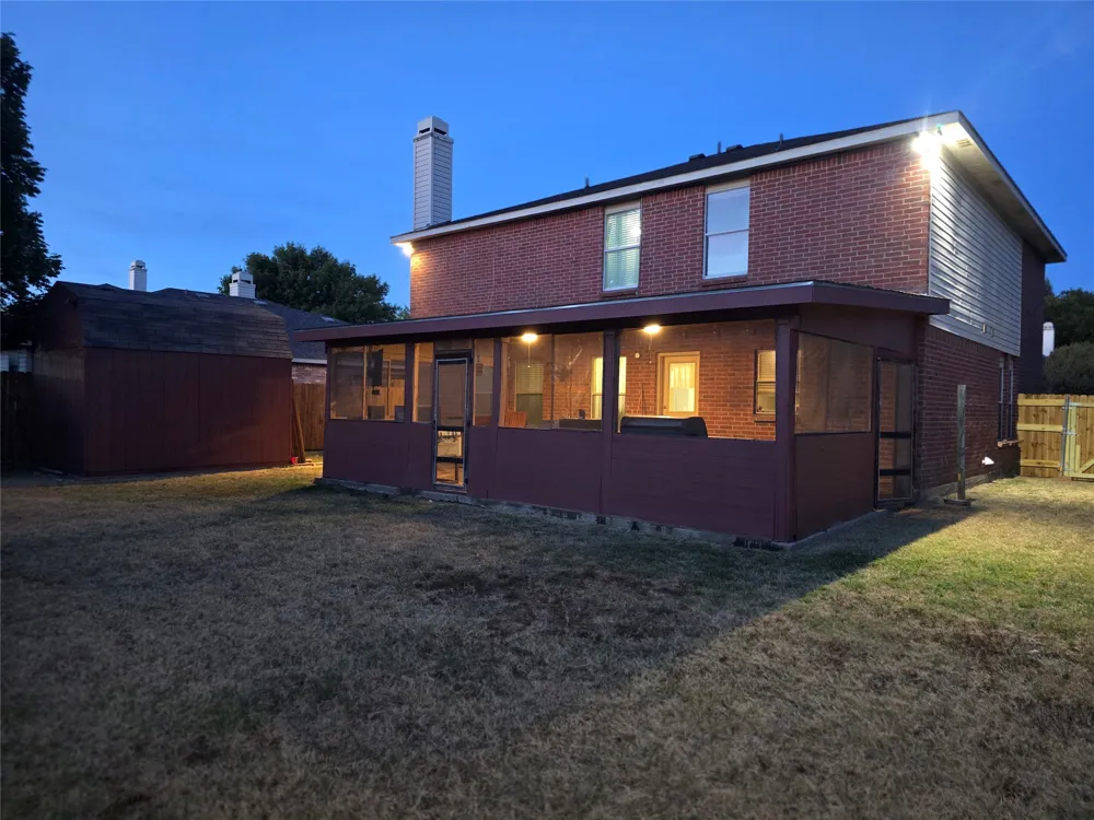 3813 Summer Hill Drive Balch Springs, TX 75180