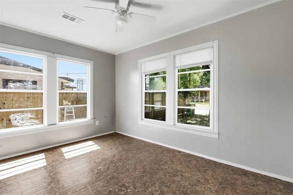 800 E Lobit Street Baytown, TX 77520