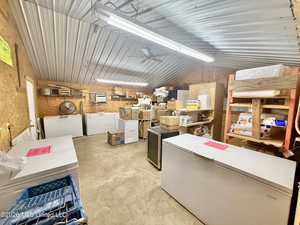23186 Highway 51 Crystal Springs, MS 39059