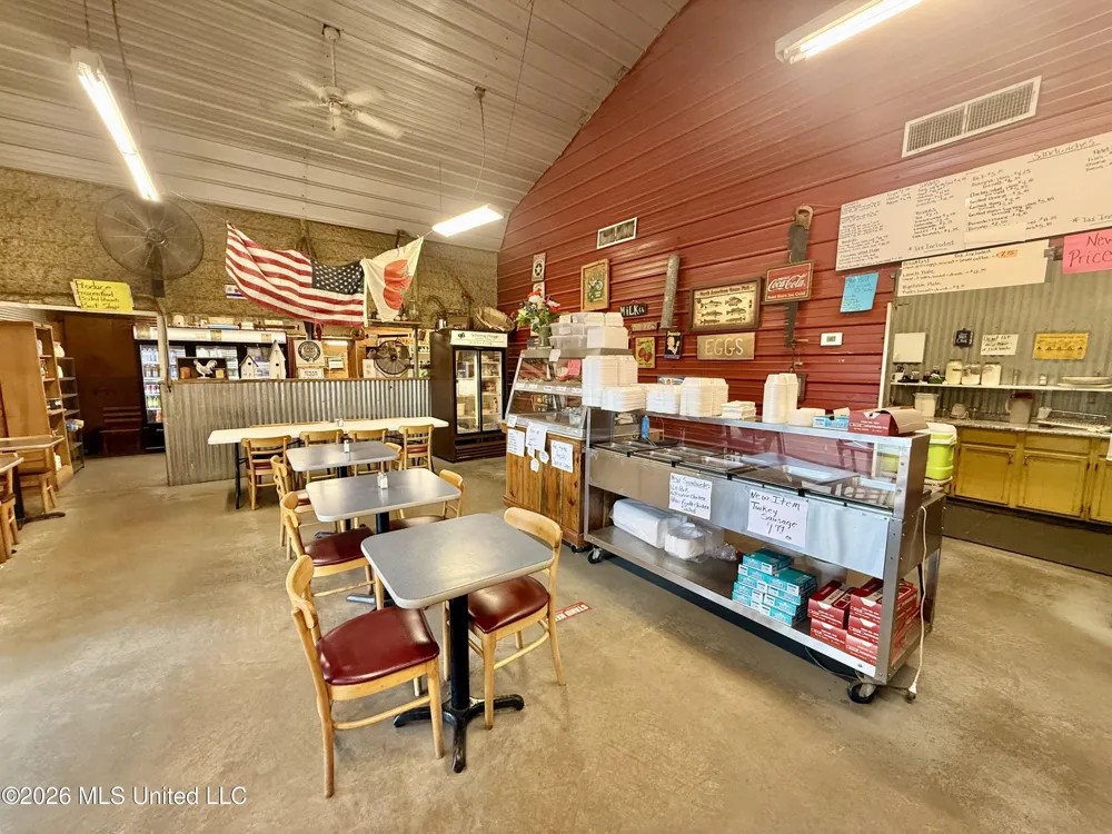 23186 Highway 51 Crystal Springs, MS 39059