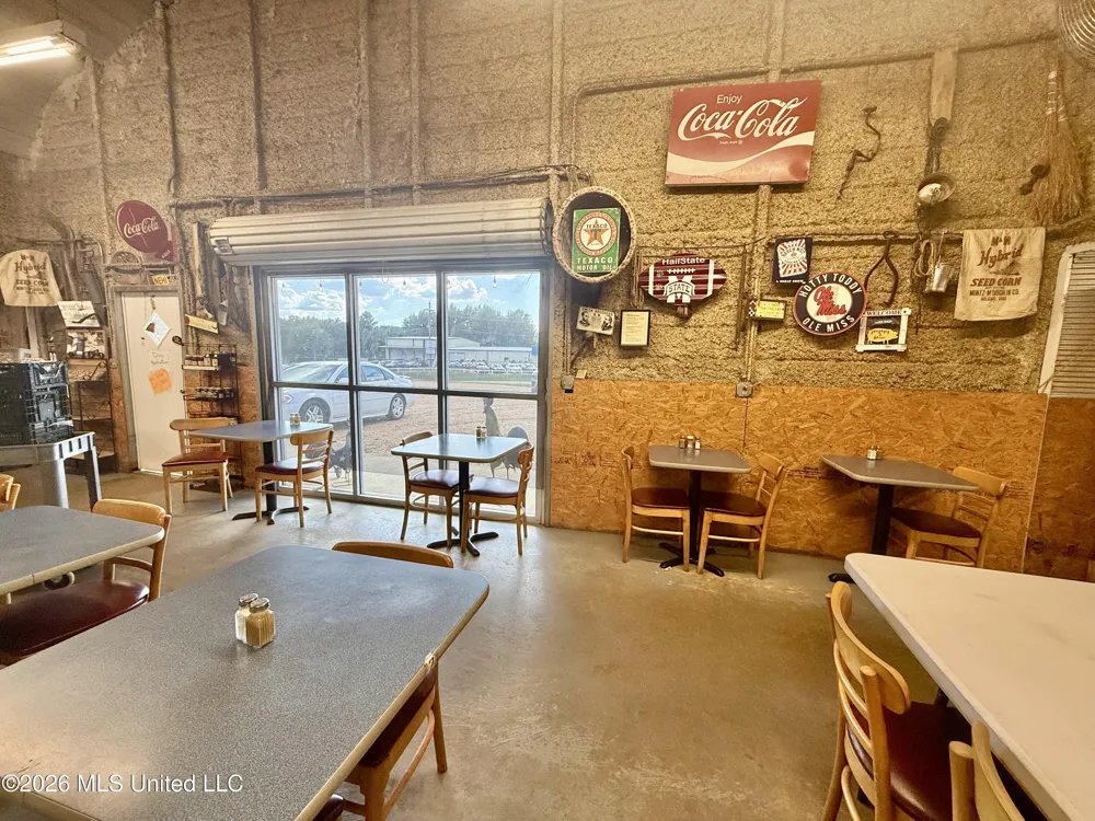 23186 Highway 51 Crystal Springs, MS 39059
