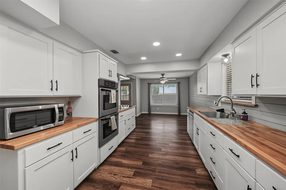2029 Normandy Drive Hurst, TX 76054