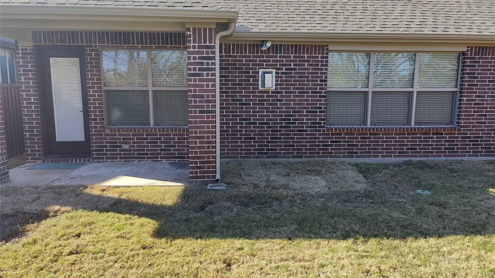 113 Chelsea Court Lewisville, TX 75067