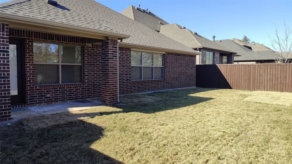 113 Chelsea Court Lewisville, TX 75067