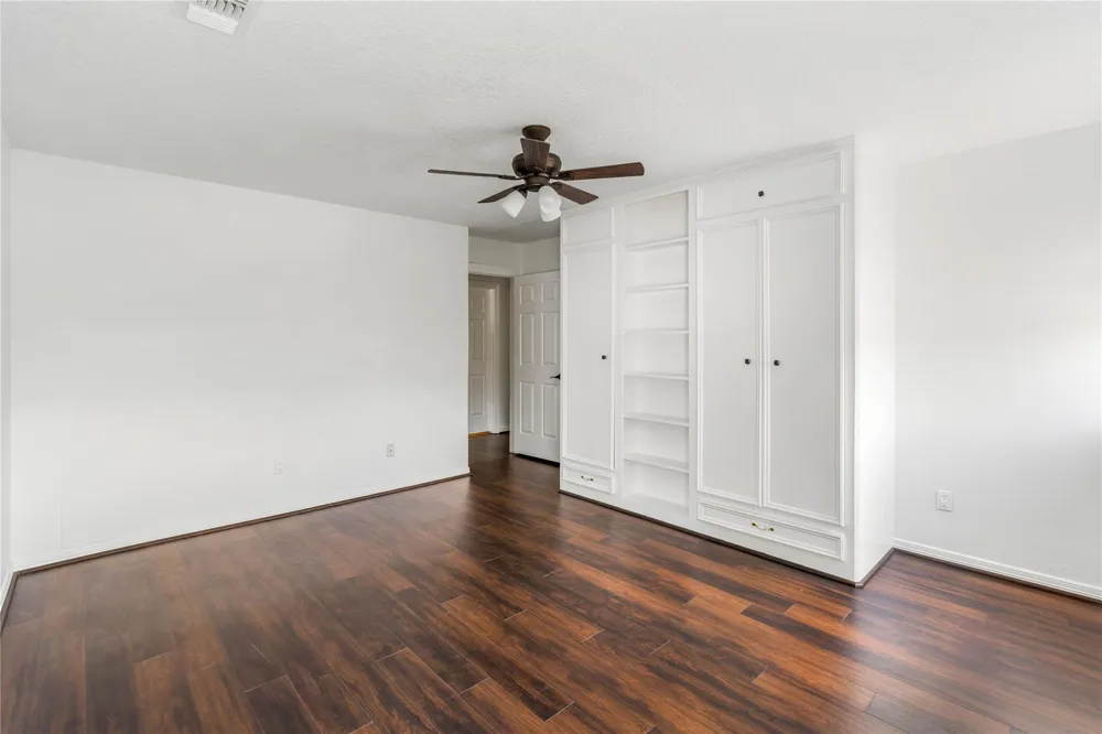 1221 Wedgewood Drive Sugar Land, TX 77478