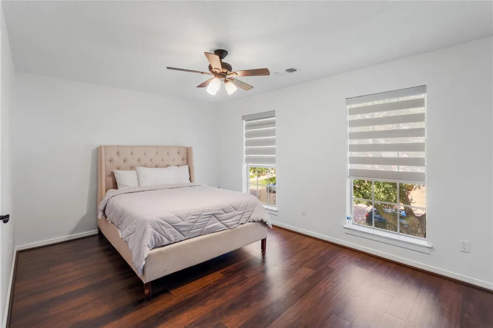 1221 Wedgewood Drive Sugar Land, TX 77478