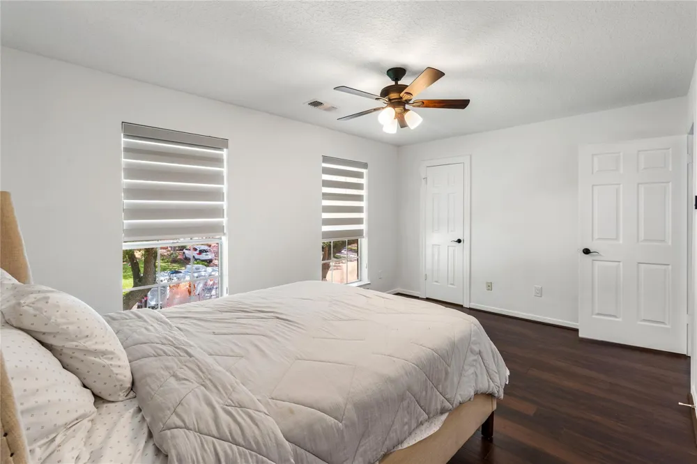 1221 Wedgewood Drive Sugar Land, TX 77478