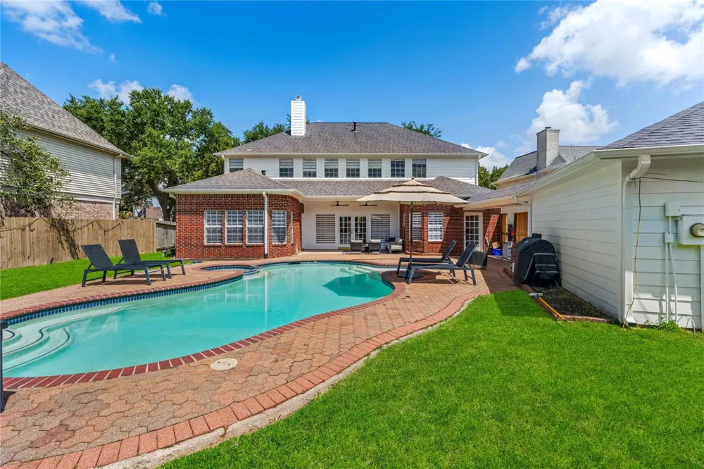 1221 Wedgewood Drive Sugar Land, TX 77478