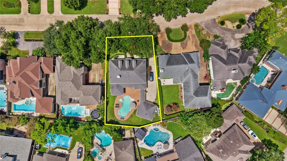 1221 Wedgewood Drive Sugar Land, TX 77478