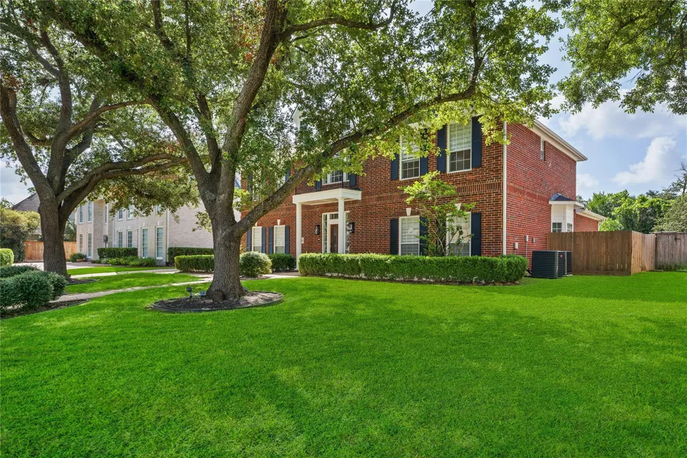 1221 Wedgewood Drive Sugar Land, TX 77478