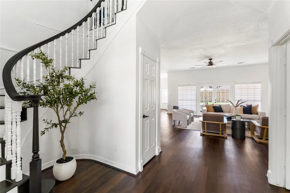 1221 Wedgewood Drive Sugar Land, TX 77478