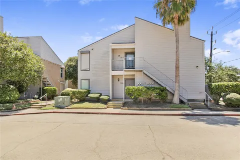 3220 69th Street #B6
