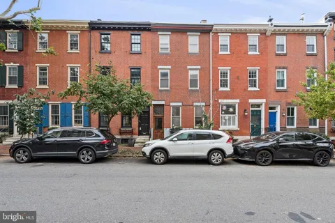 2218 LOCUST STREET