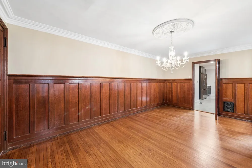 2218 LOCUST STREET Philadelphia, PA 19103