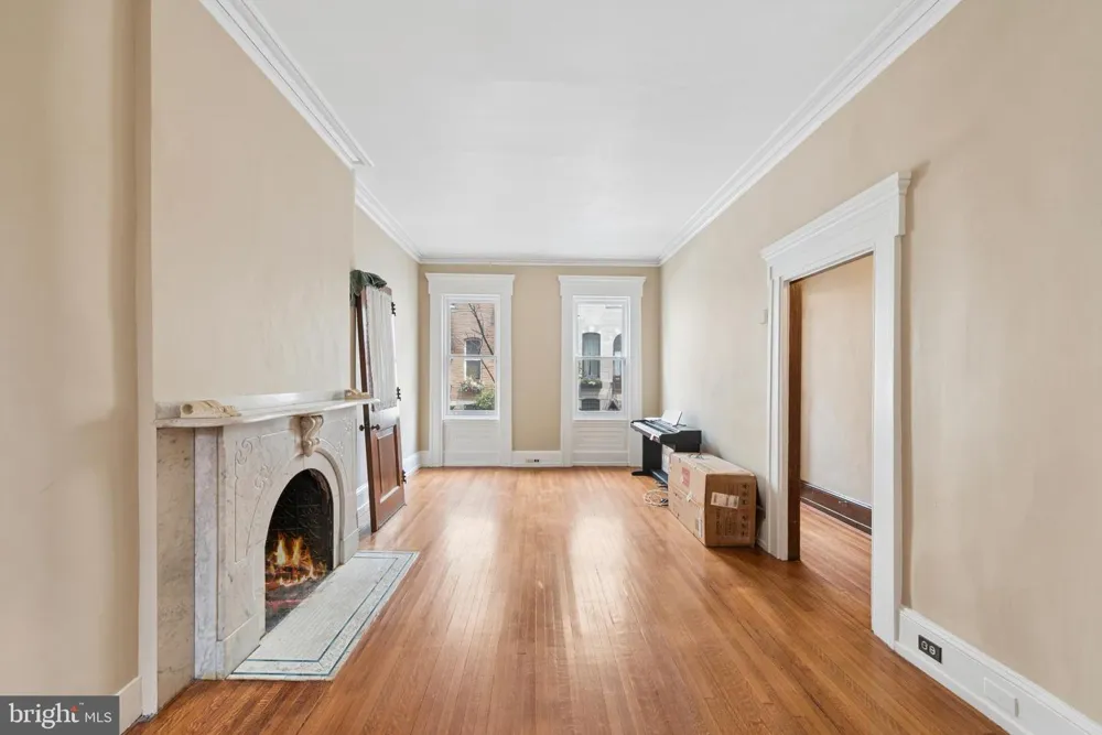 2218 LOCUST STREET Philadelphia, PA 19103