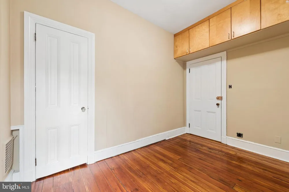 2218 LOCUST STREET Philadelphia, PA 19103
