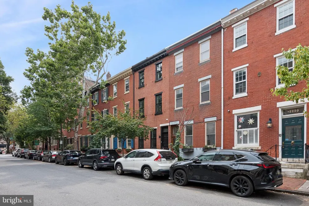2218 LOCUST STREET Philadelphia, PA 19103