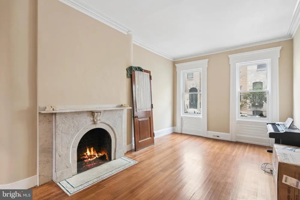 2218 LOCUST STREET Philadelphia, PA 19103