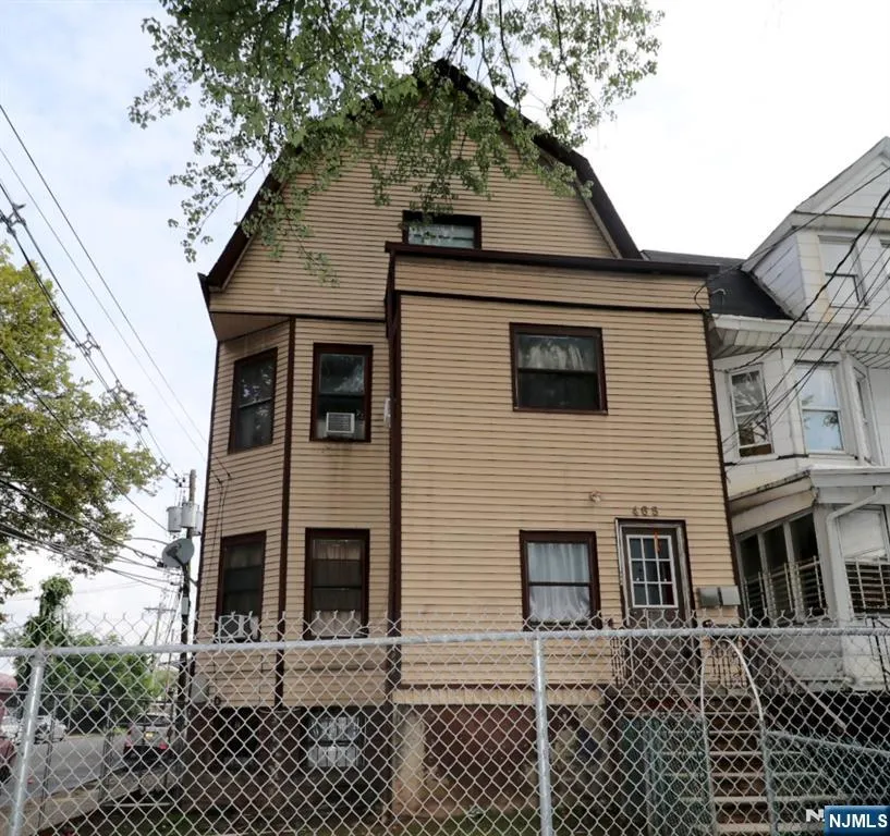 465 4th Avenue Newark, NJ 07107