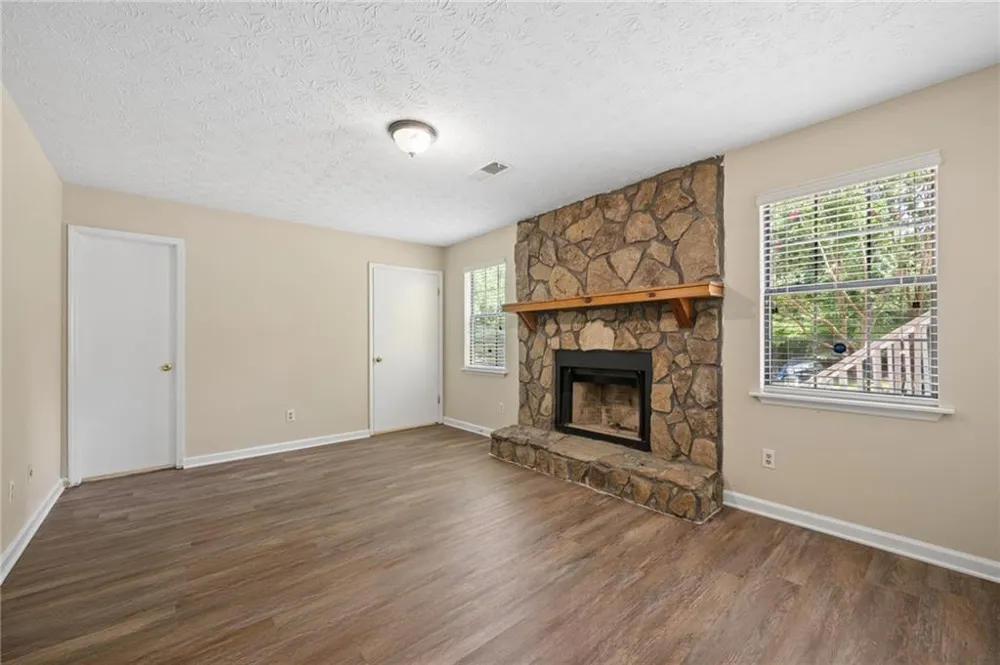4390 Valley Brook Lane College Park, GA 30349