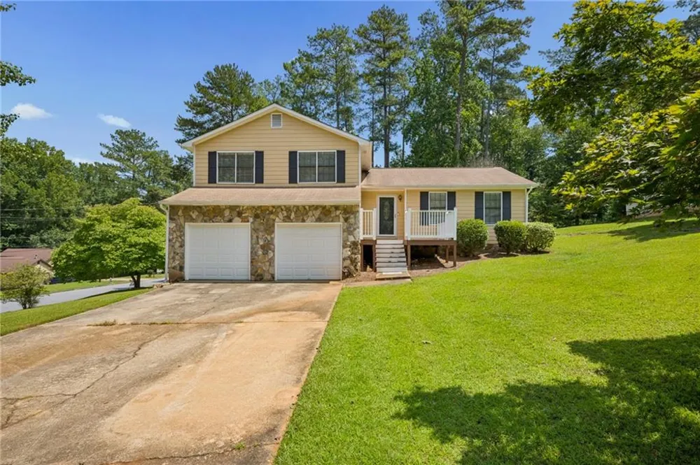 4390 Valley Brook Lane College Park, GA 30349