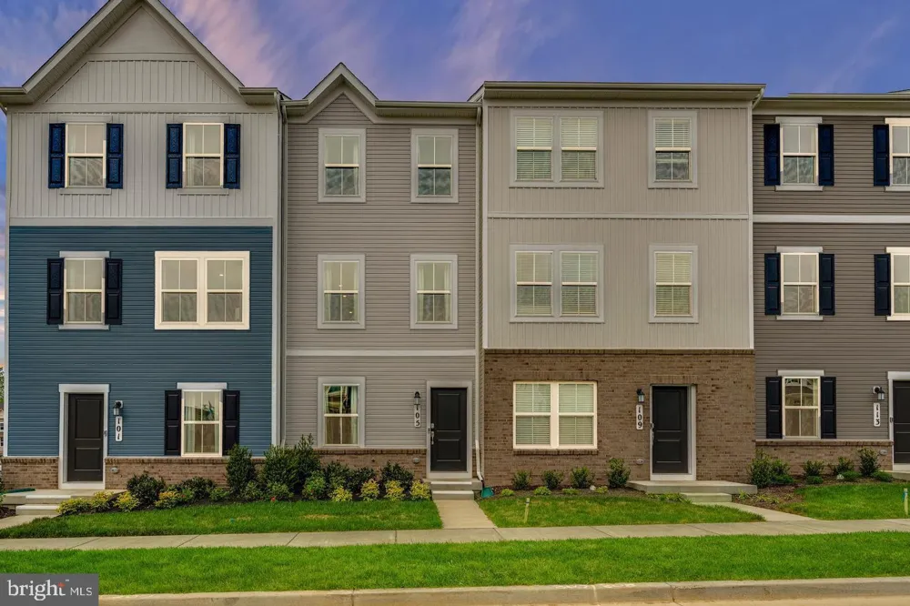 429 SILVER BIRCH DRIVE #HS 229 Ranson, WV 25438