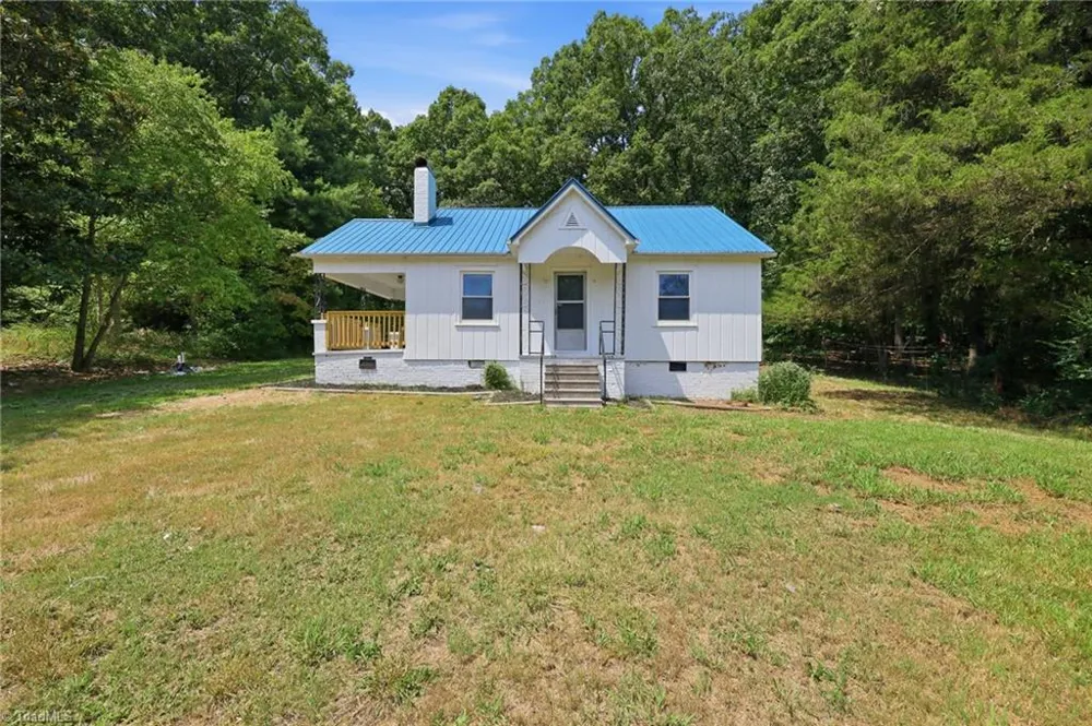 2128 Old Nc Highway 109 Lexington, NC 27292