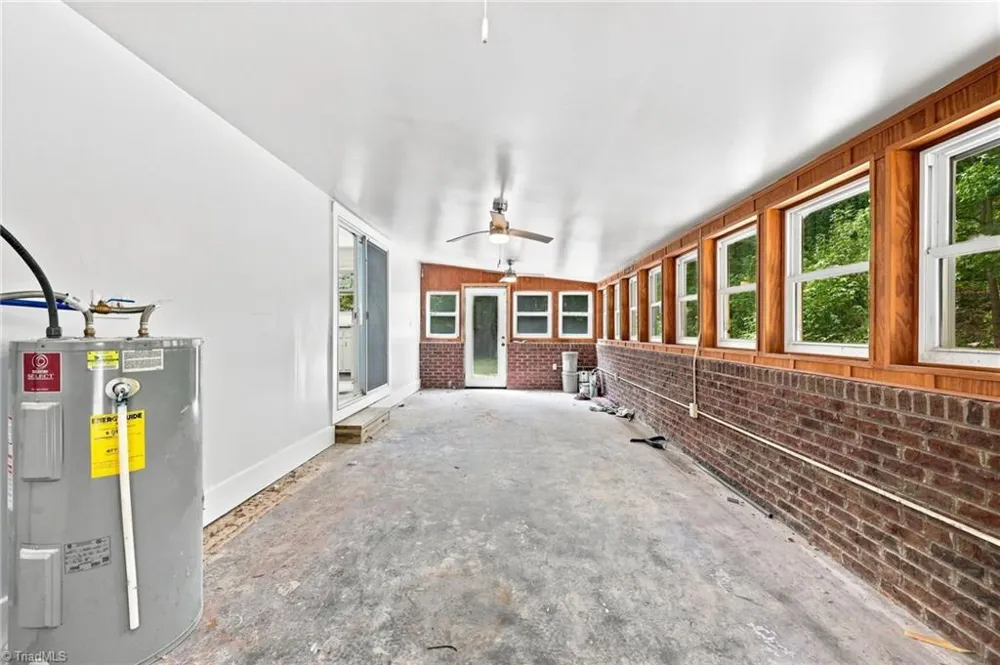 2128 Old Nc Highway 109 Lexington, NC 27292