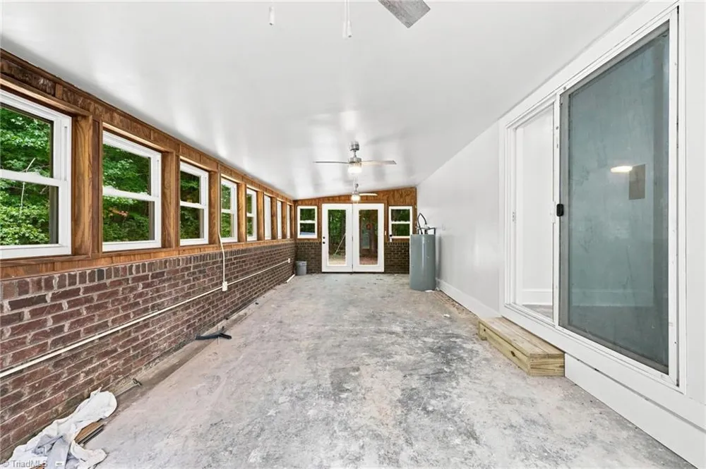 2128 Old Nc Highway 109 Lexington, NC 27292