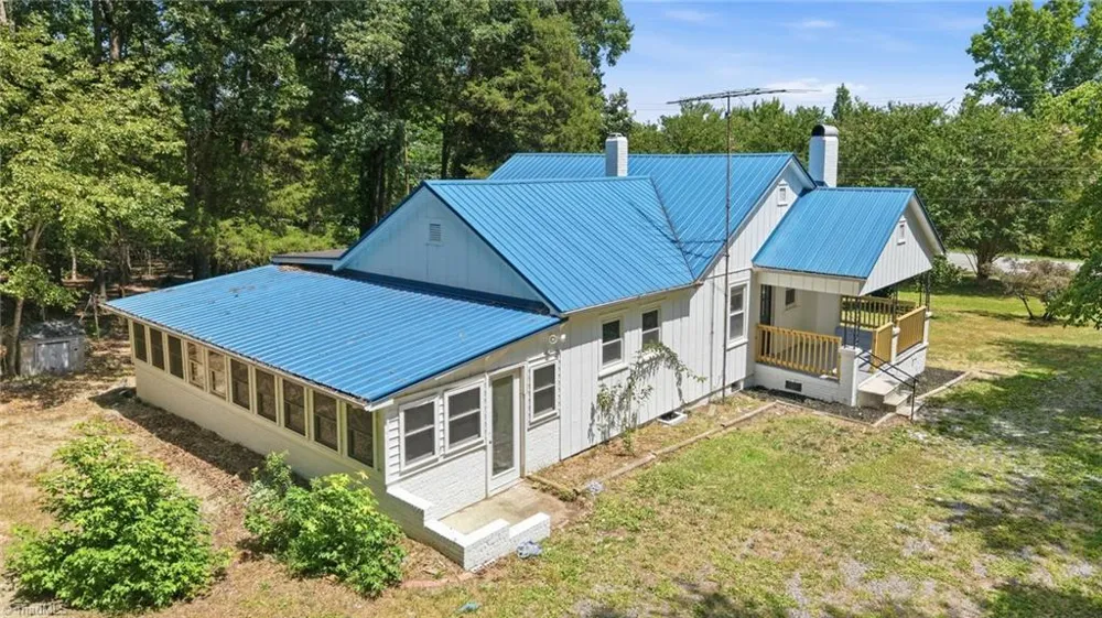 2128 Old Nc Highway 109 Lexington, NC 27292