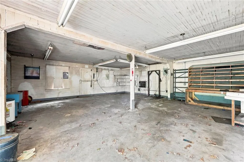 2128 Old Nc Highway 109 Lexington, NC 27292