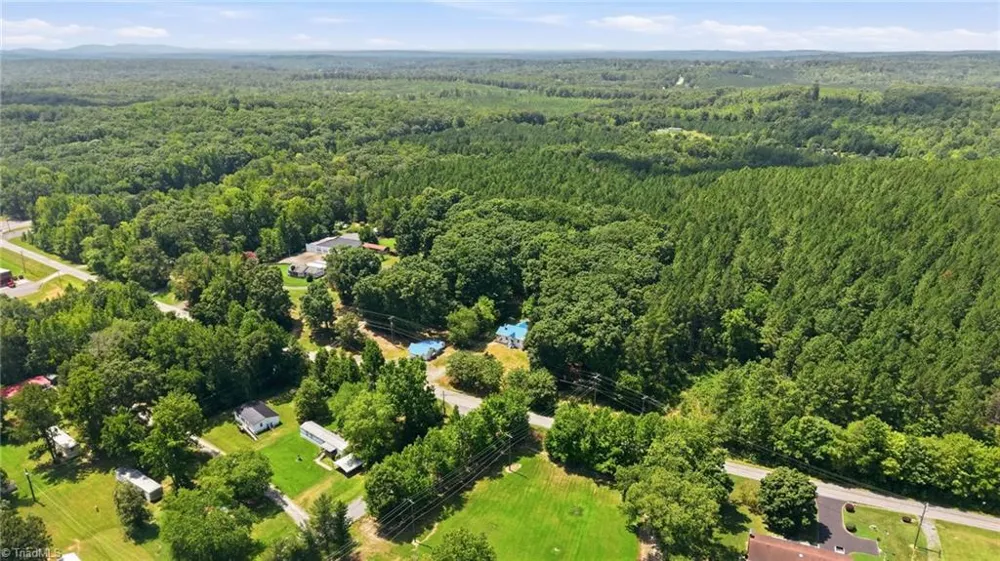 2128 Old Nc Highway 109 Lexington, NC 27292