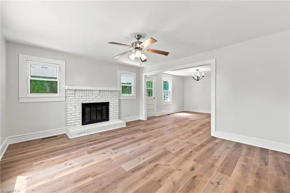 2128 Old Nc Highway 109 Lexington, NC 27292
